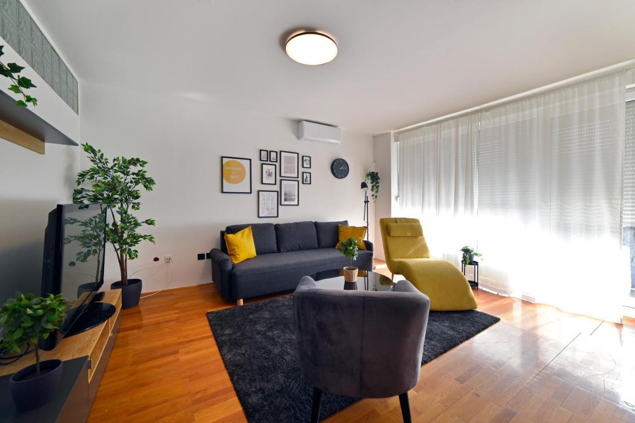 Lavir Apartment With Parking Záhřeb Exteriér fotografie